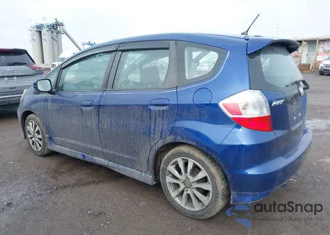 2013 Honda Fit Sport z USA, uszkodzony, nr VIN JHMGE8H55DC052323